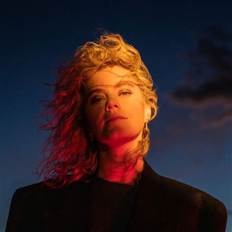 Taya .